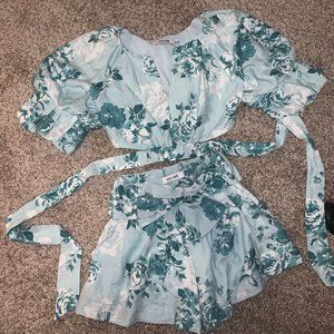 DoBe 2-Piece Green / Mint Shorts and Top, Sz. Small
